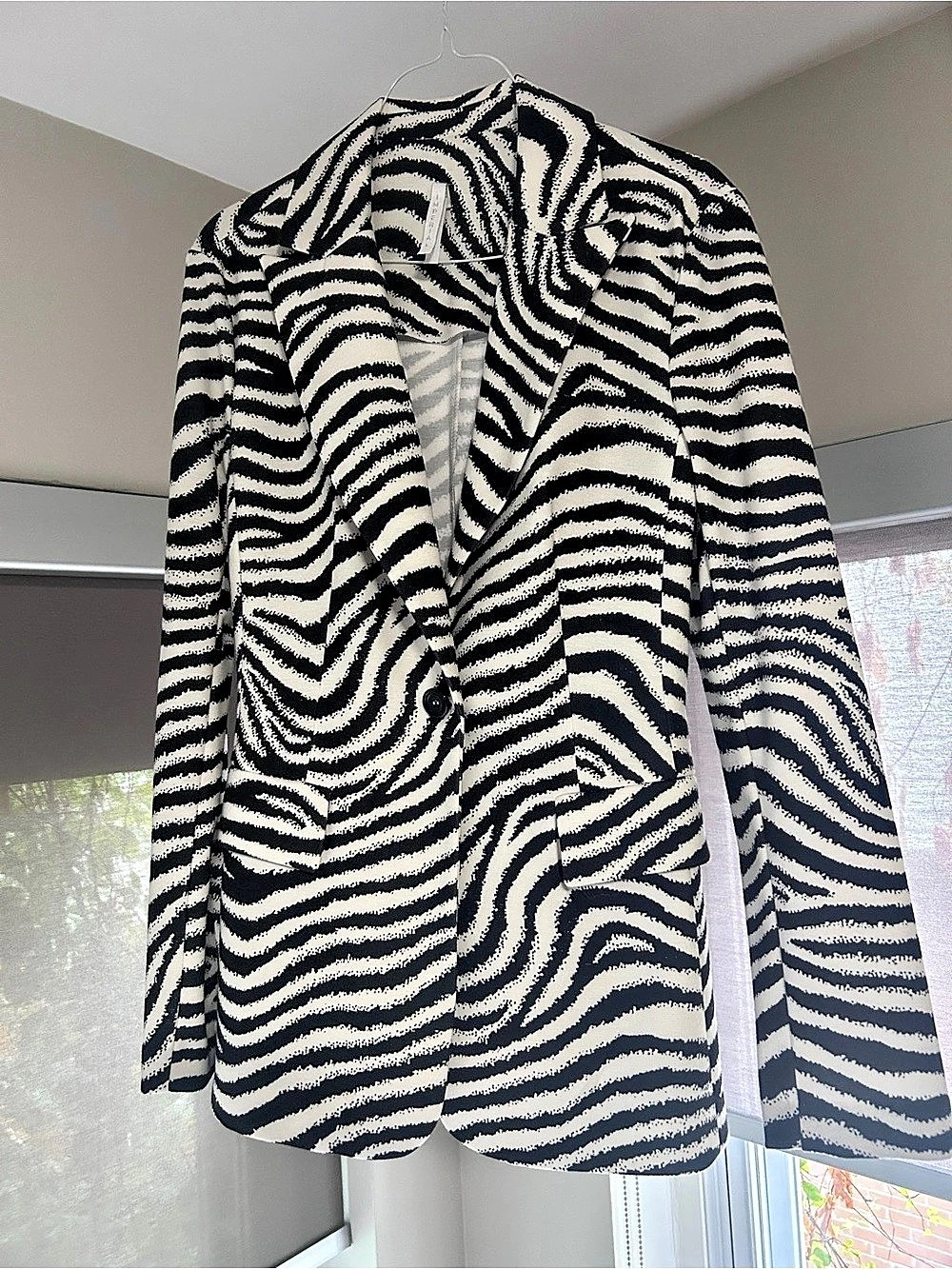 Imperial Model J003RK Zebra Print Blazer in Black & White Size Medium Like New